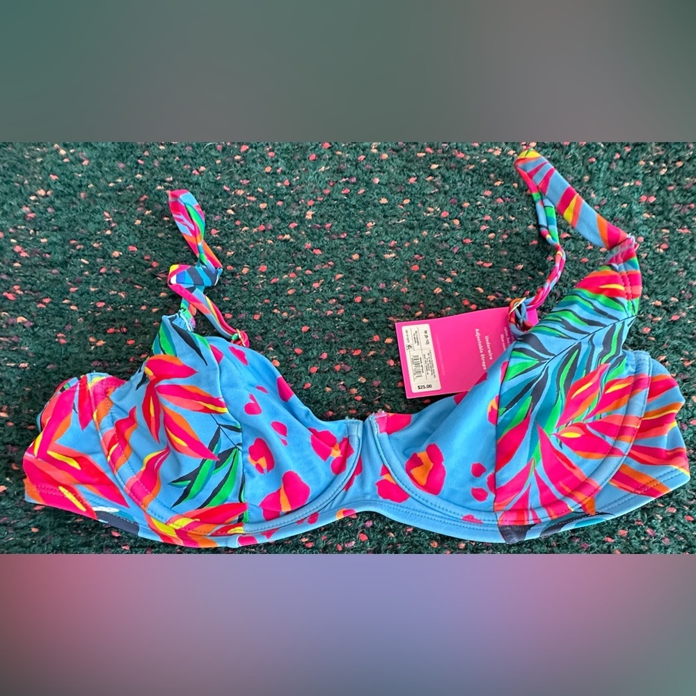 ‼️RARE‼️🎸Tabitha Brown🎸🔥NWT🔥Retro Tropical Bikini Top— M